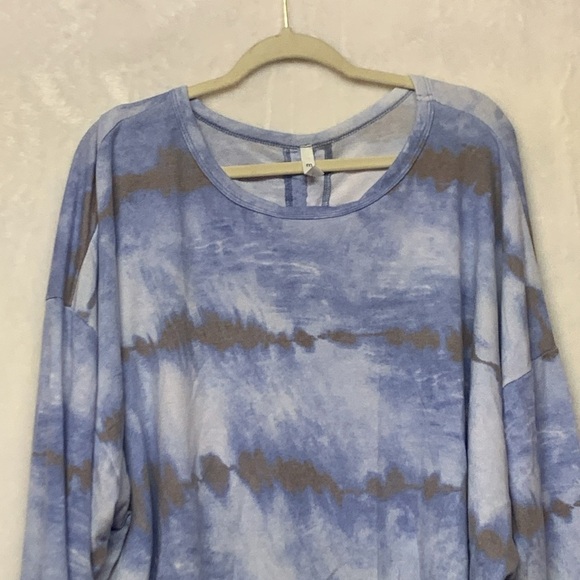 MTS Tie dye Cropped Sweatshirt - Picture 2 of 6